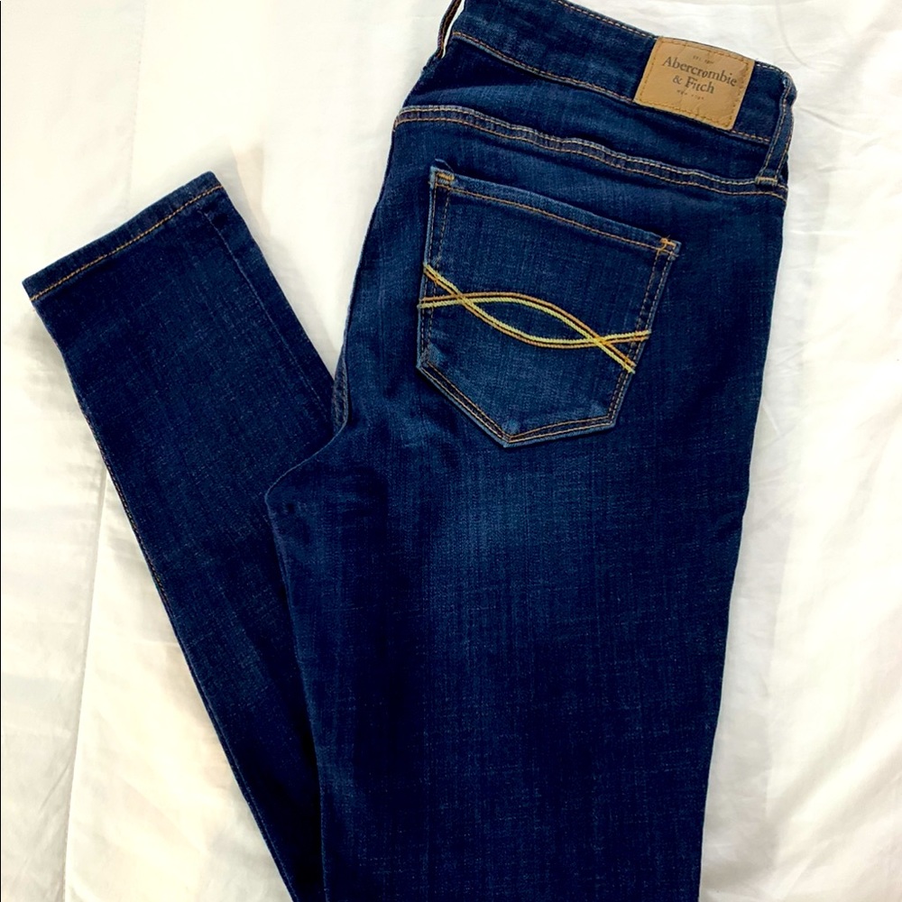 NWOT Abercrombie & Fitch Jeans
